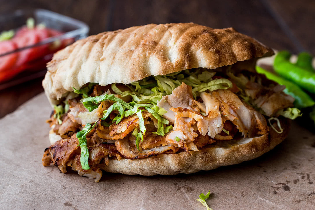 Kebab jako z horší čtvrti? Vůbec ne. Náš kuřecí kebab je čistá radost bez těžkého žaludku